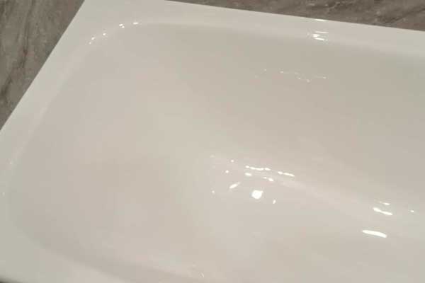 ванна жидким мрамором